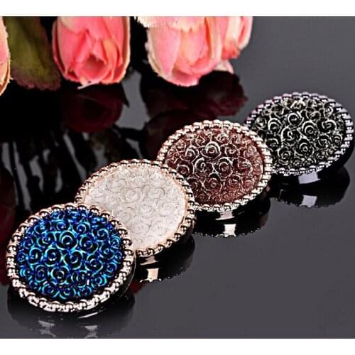 Arts Crafts 21/25/30mm Shank Buttons resin roses for coat shirts Sweaters handmade Gift Box Scrapbook Craft DIY favor Sewing Wh