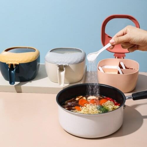 2021 New Cute Home Kitchen Accessories Pepper Salt Jars For Spices Rack Seasoning Bottle Storage Container Set Box With Spoon