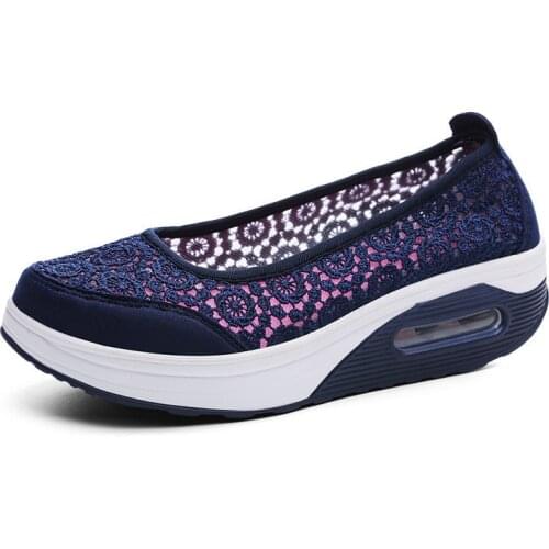 Big Size Women Vulcanized Shoes Breathable Hollow Out Summer Outdoor Casual Siwng Shoes Fashoin Lace Slip On Loafers