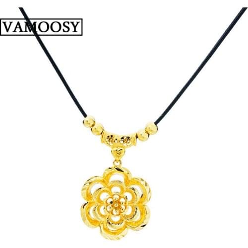 999 24K Gold Necklaces for Women Flower Shaped Gold Pendant with Rope Chain Female Models Fine Gold Clavicle Chain Choker