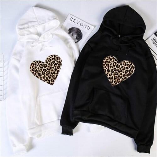 Plus Size Women Sweatshirts 2020 Autumn Winter Leopard Heart Print Hooded Women Pullovers Casual White Loose Long Sleeve Hoodies