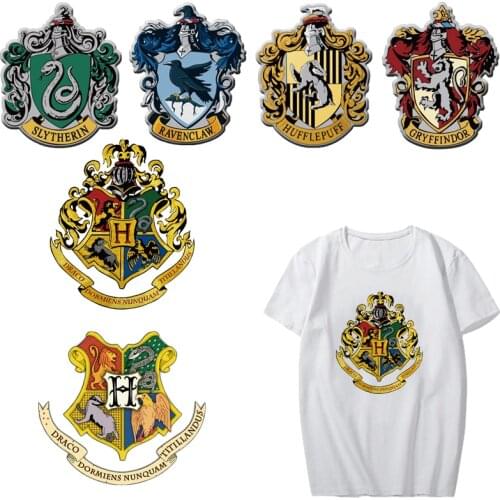 Iron on Transfer Anime Patches for Clothing DIY Badges Applique Heat Transfer badger Snake Raven Lion Patch Stickers on Clothes