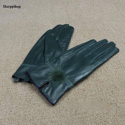 2017 fashion leather female leather gloves sheepskin gloves winter warm gloves black minimalist style female leather gloves