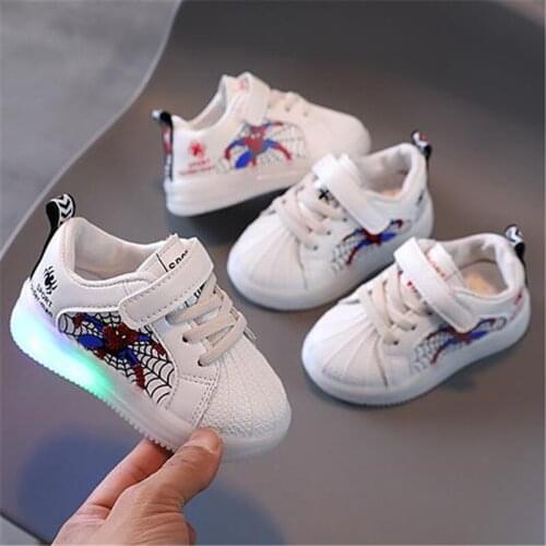 Childrens casual shoes Disney in the spring of 2021 new sneakers LED flash lights children shoes private shine shoes