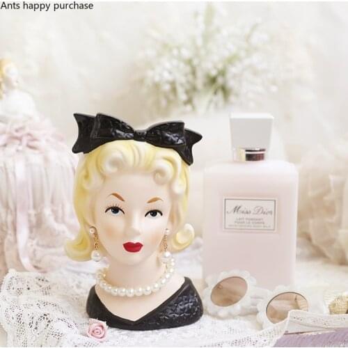 Creative Nordic Resin vase lady woman pearl Desktop storage organization Character statue Home decoration Vintage ornaments