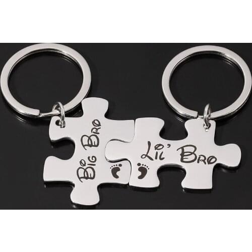 2pcs/pair Sister Brother Keychain Gift Charm Car Keyring Footprint Love Car Airplane Couple Family Door Lock Car Key Accessories