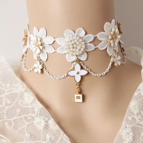 Vintage New Woman Necklaces White Lace Big Flowers Long Pearl Pendant Wedding Accessories Necklace Collor Fashion Jewelry