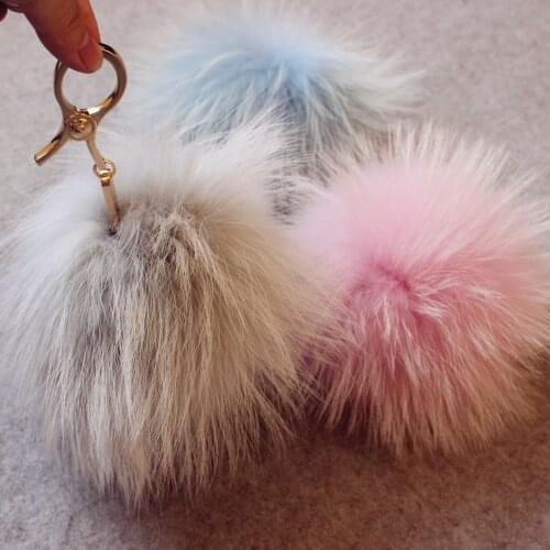 Creative super big real raccoon fur key chain handbag fur pendant plush velvet fur ball bag ornament white raccoon fur pom pom