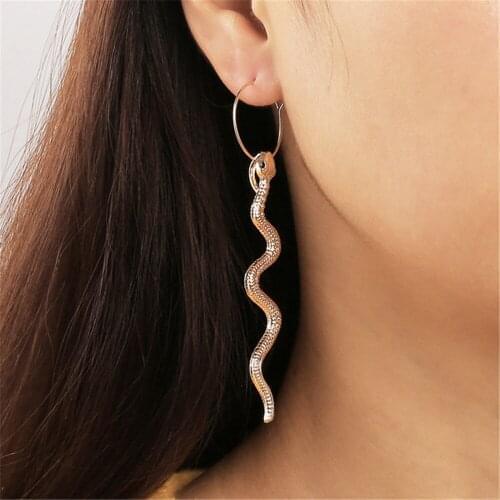 2020 New Fashion Snake Golden Colour Metal Earrings Personality Exaggerated Long Snake Earrings Female Jewelry Wholesale