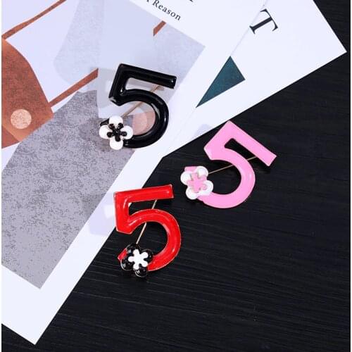 High Quality Number Flower Wedding Bride Brooches Fashion Flowers 5 Red Drops Oil Party Woman Focus Corsage Luxurious Brooch