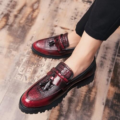 New British Casual Leather Men Shoes Loafers Moccasins Tassel Dress Shoes Man Oxfords Mens Wedding Shoes Zapatos Vestir