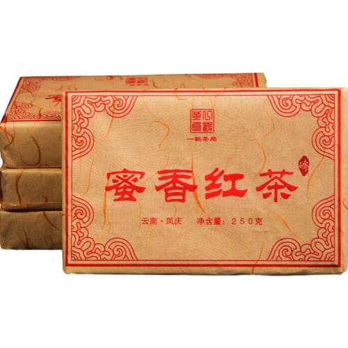 2019 China Yunnan Fengqing Dianhong Ancient Tree Black DIAN HONG Brick 250g