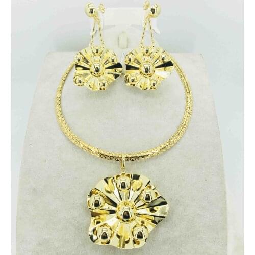 Fashion Dubai gold jewelry set African bridal wedding gift for women Saudi Arabia Necklace Earrings collar jewelry