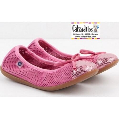 Girls ballet pumps in chewing gum pink leather
