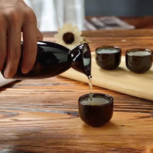 Japanese Porcelain Sake Cup Wine Cups Sushi Restaurant Tableware Black Wine Pot Coffee Mug Ceramic Glazed Teacup Set