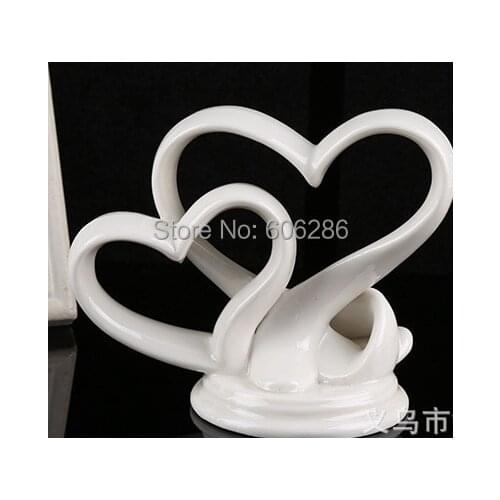 Ywbeyond Porcelain Ceramic Cake Accessory Decoration Double Heart Funny Wedding Favor Cake Topper
