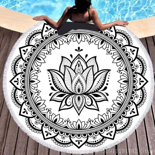 Black and White Bohemian Mandala Digital Print Summer Round Beach Blanket Beach Exercise Yoga Mat with Fringed Bath Towel