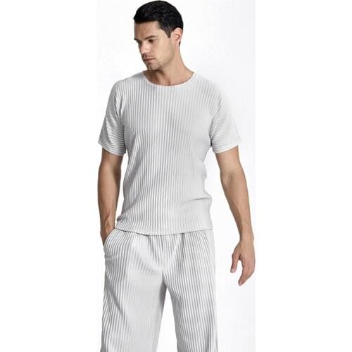 2021 summer new mens short-sleeved T-shirt Fashion large size high elasticity round neck casual top tide