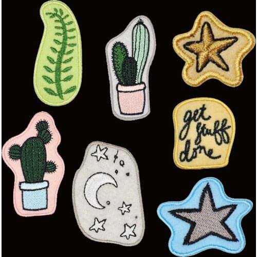 1PCS Green Cactus Pot Plant 3D Diy Star Moon Embroidery Appliqued Patch Iron-on Patch Bag Hat Hoodies Dress Decoration