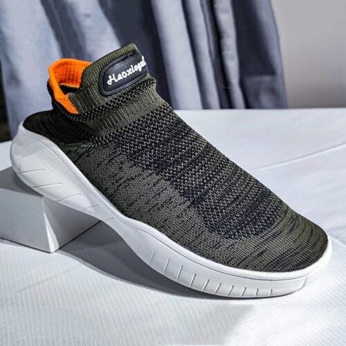 Sports Shoes Mens Net Shoes Korean Version of The Trend of Casual Breathable Soft-soled Mens Flying Woven Running Shoes