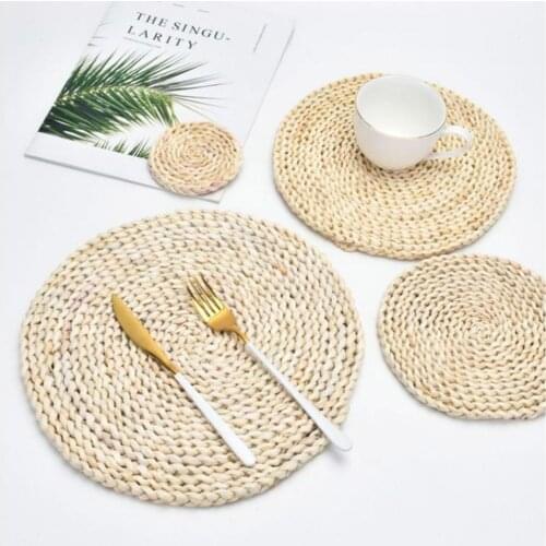 NEW FASHION Round Rattan Coasters Bowl Pad Handmade Insulation Placemats Table Padding Cup Mats Kitchen Decoration Accessories