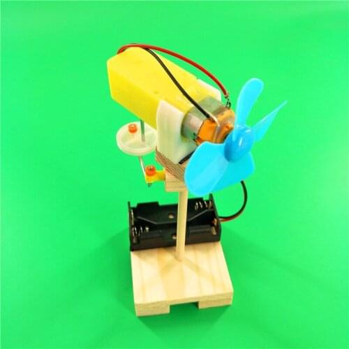 A self-made shaking head fan fan diy small-scale of small invention childrens scientific experiment manual assembly model