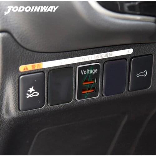 Car Quick Charge 3.0 Adapter For Nissan Qashqai 2008 2015 X-Trail 2012 Dual USB Interface Charger Switch Voltage Display Device