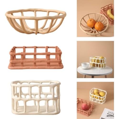Creative Hollow Fruit Storage Basket Dessert Organizer Plate Bread Serving Handcrafted Tray Platter Retro Classic Decorative Ph