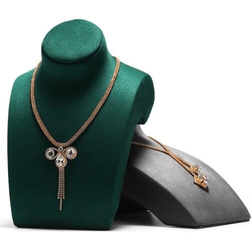 New product imitation leather velvet necklace horizontal portrait pendant jewelry display stand counter display props