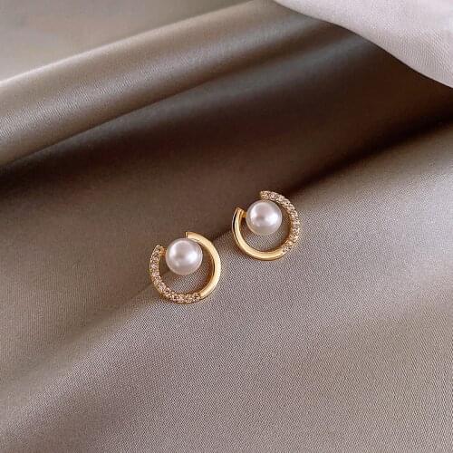 Korean hot fashion jewelry simple and compact copper inlaid zircon round pearl earrings elegant student women daily earrings
