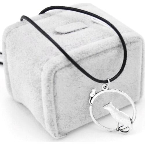 Cute Girls Vintage Cats with Mouse Tiny Pendant Necklaces Women Fashion Leather Chain Choker Necklace Female Jewelry Party Gift