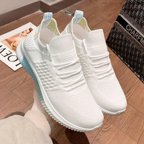 Women sneakers unisex couple running shoes for men Light weight Ergonomics 2021 trending outdoor jogging footwear brathable mesh