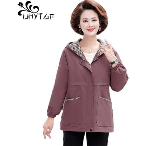 UHYTGF Hooded Women Spring Coat Zipper Casual Autumn Windbreaker Female Tops Loose Short Overcoat 5XL Plus Size Trench Coat 1769