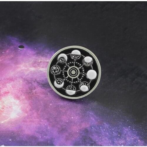 Moon change rule Black disk Enamel Pins Fashion Bag Clothes Brooch Badge Gothic Jewelry Gift for Astronomy Amateur Fans Friends