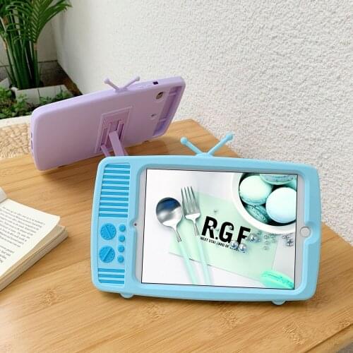 Case For iPad Pro 11 2020 / 9.7 2017 2018 / 7th 8th 10.2 inch Cartoon Kids Cover For iPad air 10.5 Mini 2 3 4 5 Silicon Funda