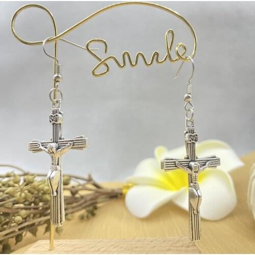 Fashion new alloy cross jesus earrings ladies earrings Christmas gifts