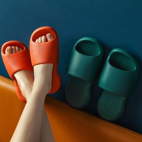 Slippers Women New Summer Wear Thick-Soled Sandals And Slippers Men Fashion Indoor Couples Non-Slip Bathroom Bath Sandals Women