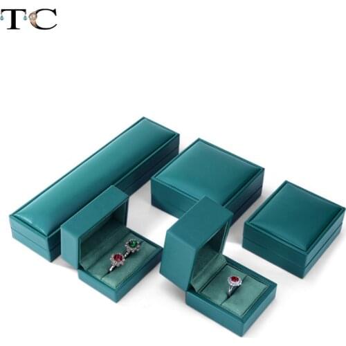 Green Marinace High Quality Leather Jewelry Box Ring Pair Ring Earrings Necklace Bracelet Box Seventeen Jewlery Organizer