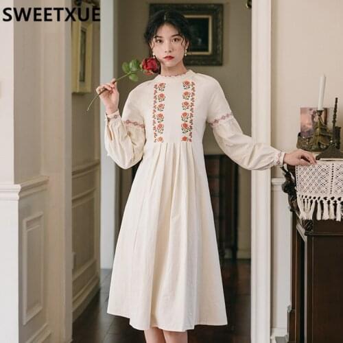 SWEETXUE Chic Small Fresh Lantern Sleeve Loose Casual Flower Embroidery Dress Womens Cute Sweet Kawaii Dress