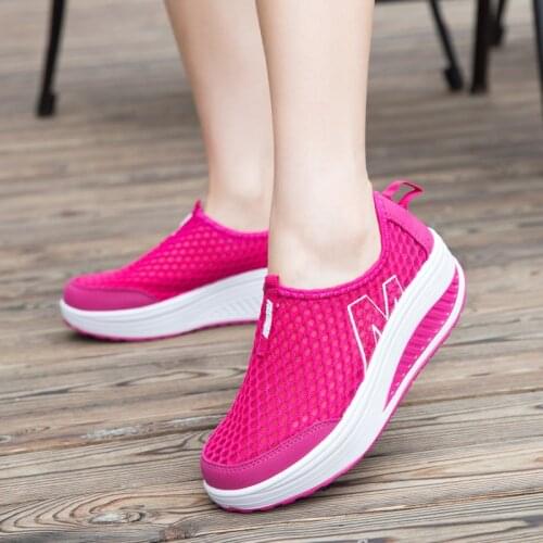 Women Tennis Shoes Lady Jogging Walking Trainers Female Light Soft Sports Tenis Feminino Chaussure Girls Brand Sneakers Mujer