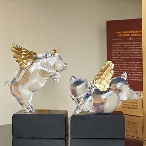 Simple Creative Cute Fly Pig Resin Ornaments Wedding Gifts Home Livingroom Figurines Crafts Office Desktop Sculpture Decoration