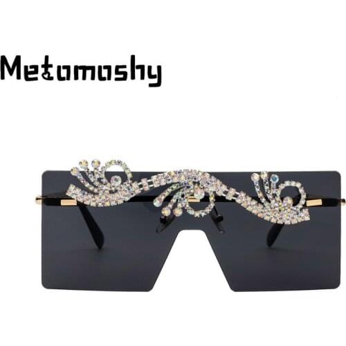 2020 Crystal Diamond Oversized Sunglasses Women Luxury Black Blue Lens Shades UV400 Brand Glasses Metal Frame Gradient Eyewear