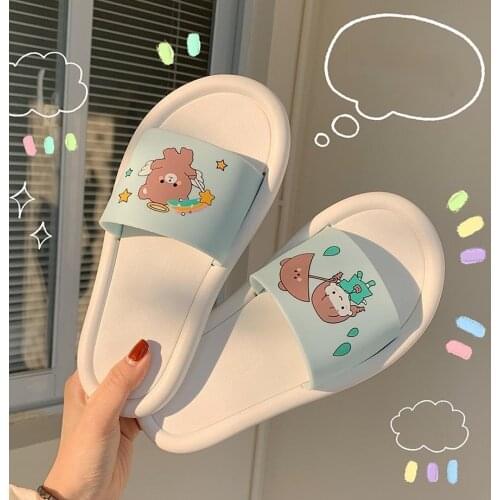 Lisapie Women cute House Slippers Summer Anime Kawaii Sandals Casual Bathroom Beach Cartoon Slides Bear 2021 Indoor Footwear