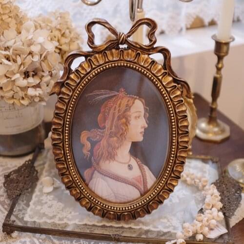 Photo Frame European Retro Resin Photo Frame Home Decoration Desktop Ornaments Gift Crafts Wedding Decor Classic Picture Frame