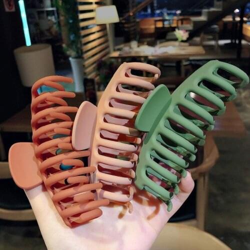LAU CHIY Hair Ornaments