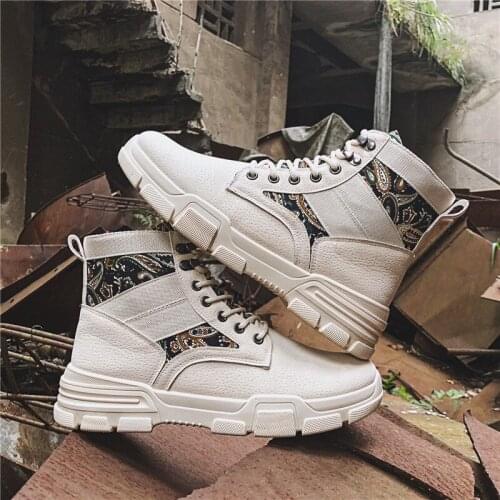 Autumn Leather Martin Boots Men Retro Fashion Ankle Boots Winter Casual Shoes Male Outdoor Tooling Shoes Desert Booties N10-56