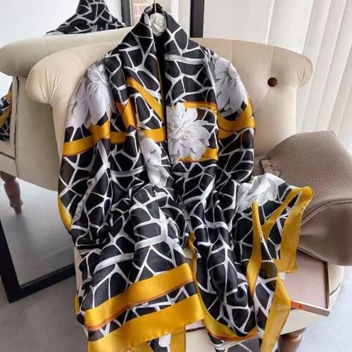 2021 luxury brand scarf spring and autumn new scarf ladies silk shawl fashion warm printing headscarf borderless chiffon hijab