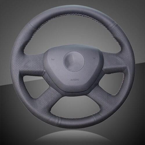 Car Braid On The Steering Wheel Cover for Skoda Octavia 2015 2016 Fabia 2014 Rapid 2013-2015 Superb 2013-2016 Yeti Wheel Cover