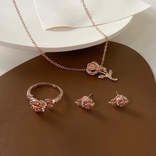 New Korea Lovely Flower Gold Color Beaded Charm Statement Short Choker Suit Necklace Earrings for Women Vacation Jewelry