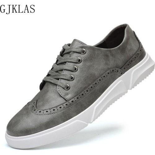 Size 48 Brogue Carving Casual Leather Shoes for Mens Loafers 2021 Fashionwedding Dress Suit Shoes Male Classic Comfy Sneaker